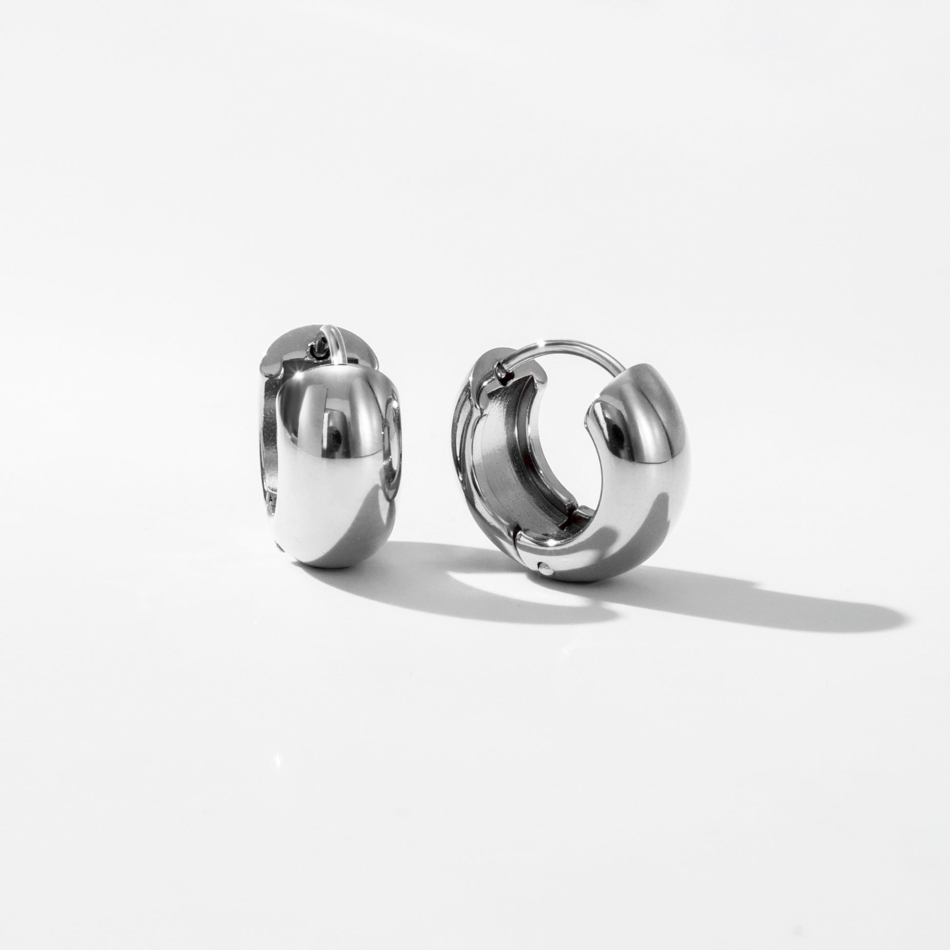 AVELA EARRINGS