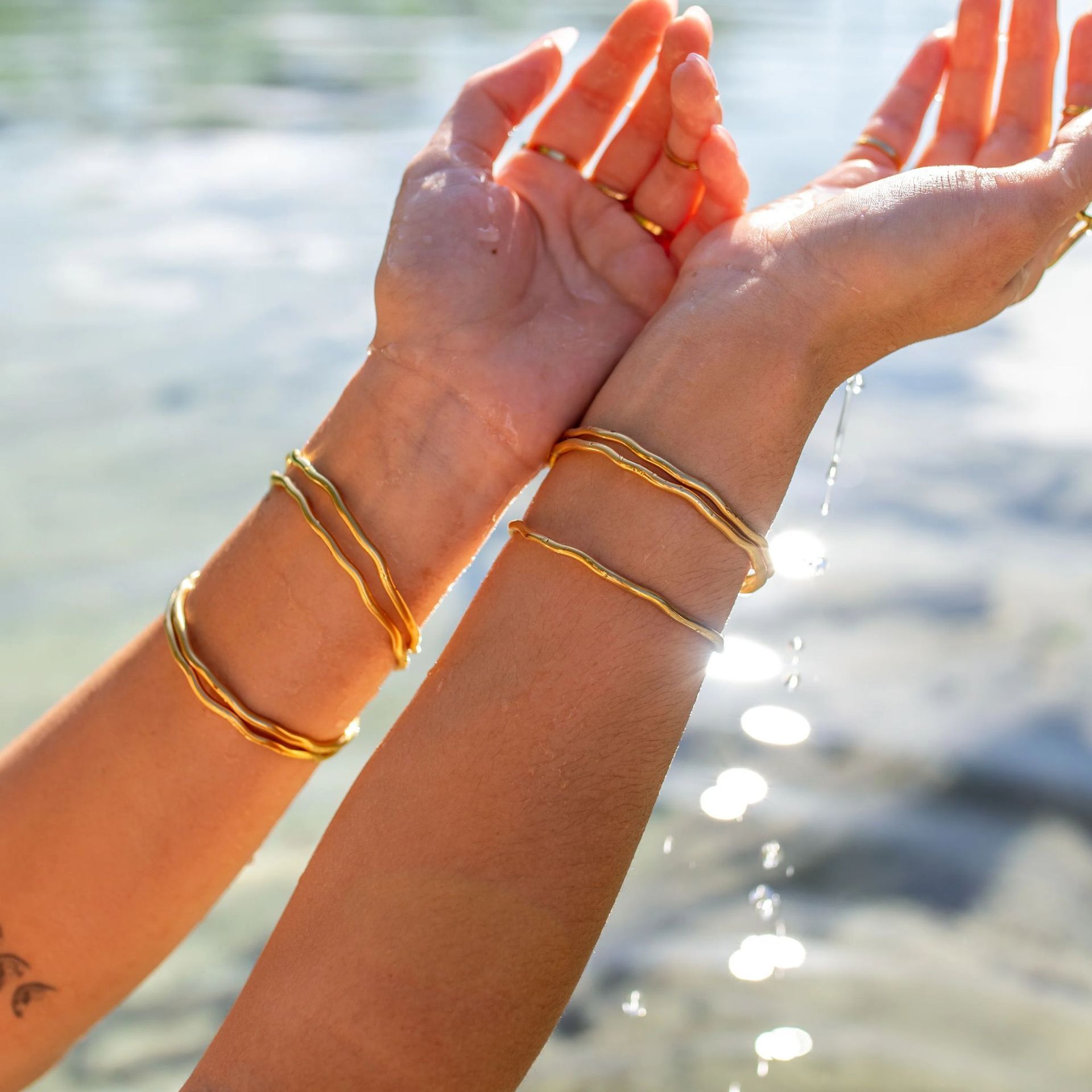 WAVE BRACELET