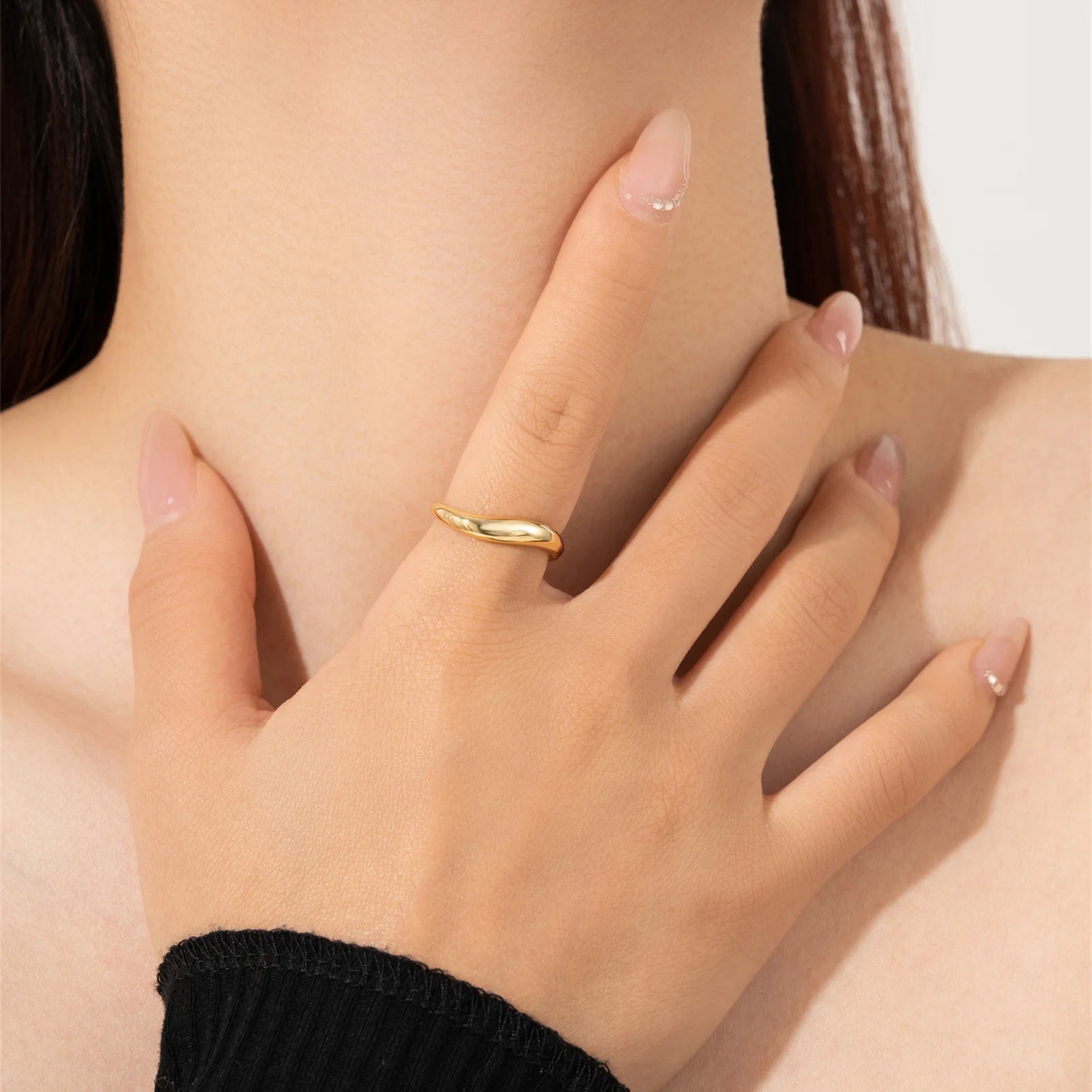 VÉLINE RING
