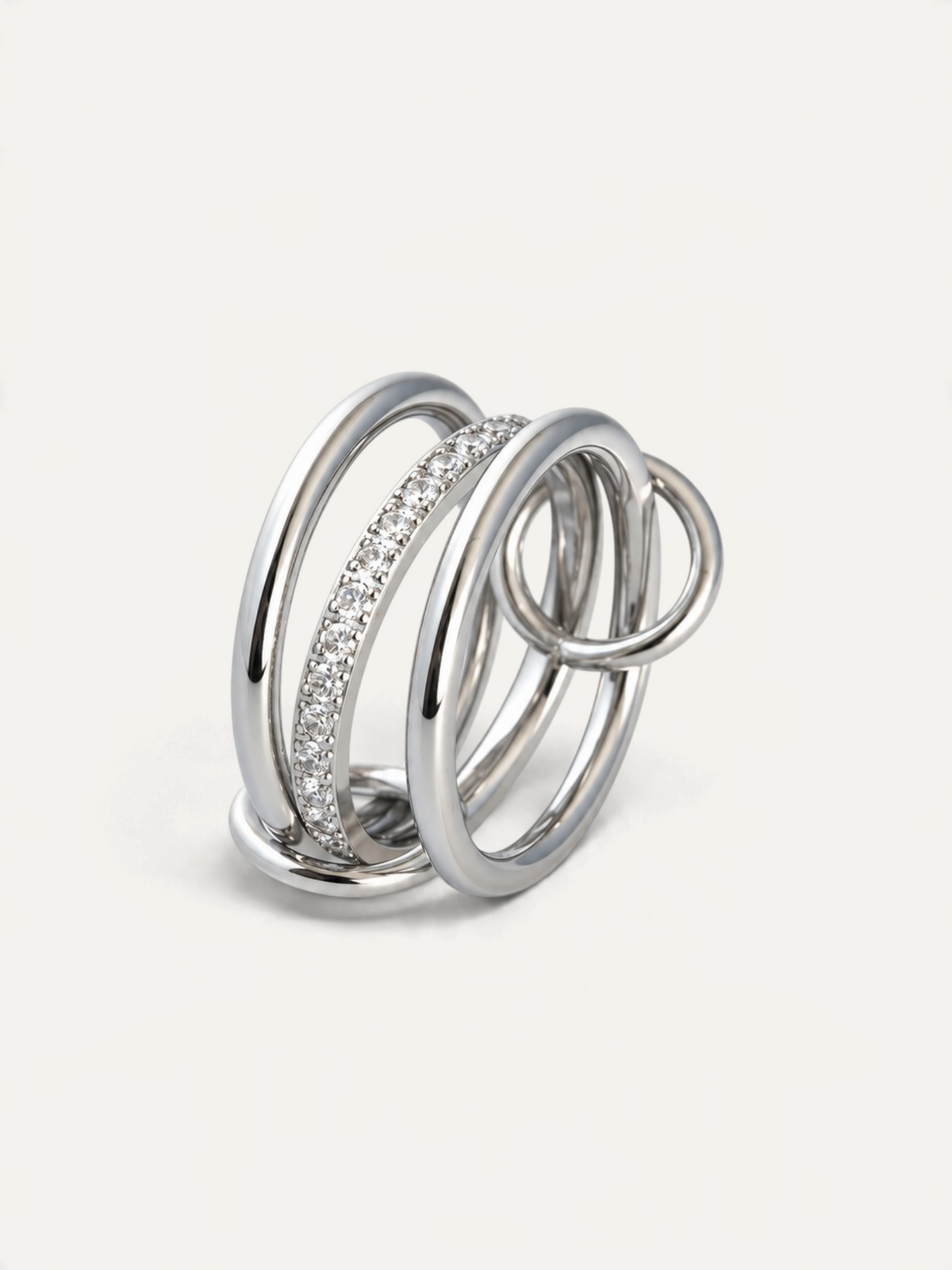 CÉLOIR ACEA Ring aus silberfarbenem Edelstahl mit mehrlagigem Design und funkelnden Zirkonia-Steinen