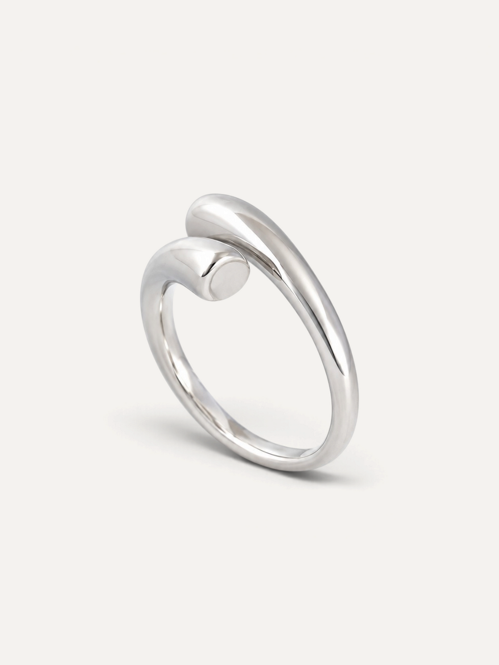 CÉLOIR Twin Ring aus glänzendem silberfarbenem Edelstahl mit modernem, offenem Design