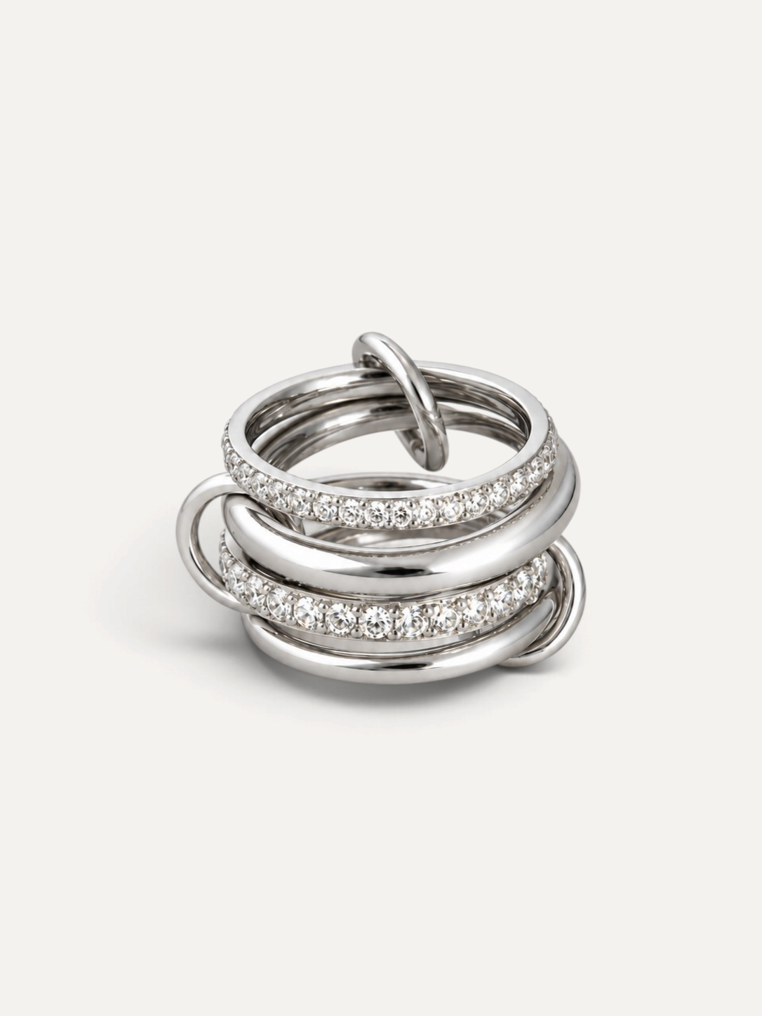 CÉLOIR Vermont Ring aus silberfarbenem Edelstahl mit zwei glatten Ringen und zwei mit Zirkonia besetzten Bändern